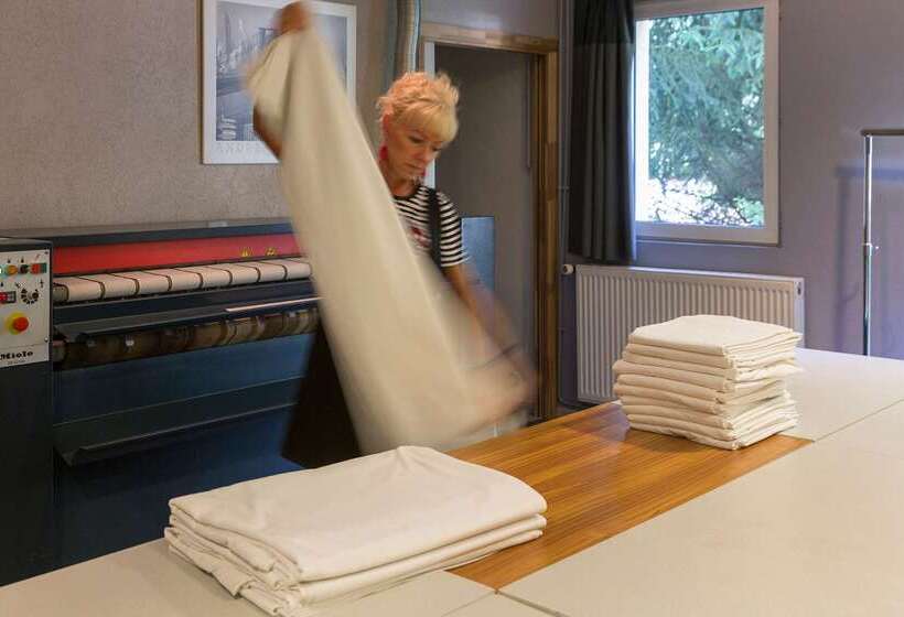 Отель The Originals City, Hôtel Aster, Saintavold Nord