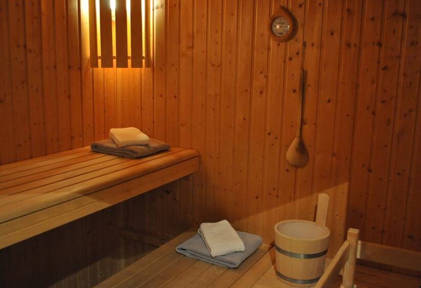 호텔 The Originals City, Hôtel la Reine Jeanne, Orthez