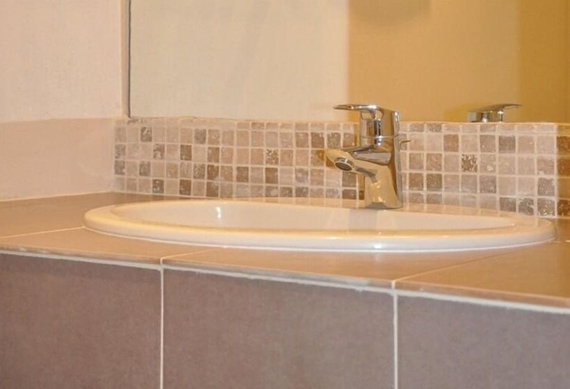 호텔 The Originals City, Hôtel la Reine Jeanne, Orthez