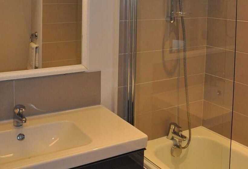 호텔 The Originals City, Hôtel la Reine Jeanne, Orthez