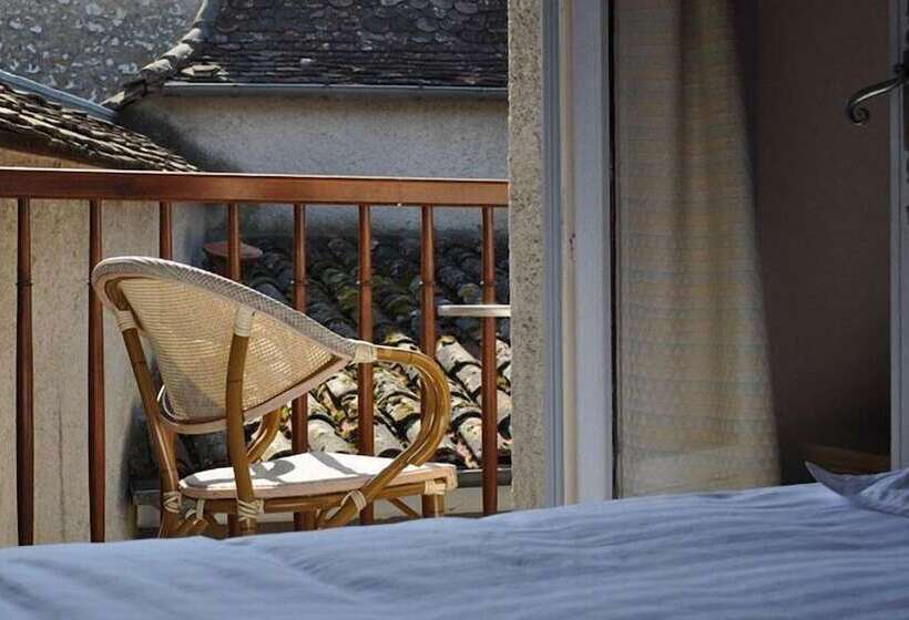 בית מלון כפרי The Originals City, Hôtel la Reine Jeanne, Orthez