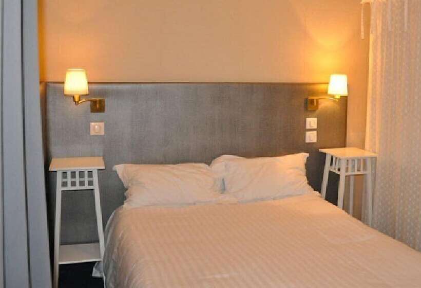 בית מלון כפרי The Originals City, Hôtel la Reine Jeanne, Orthez