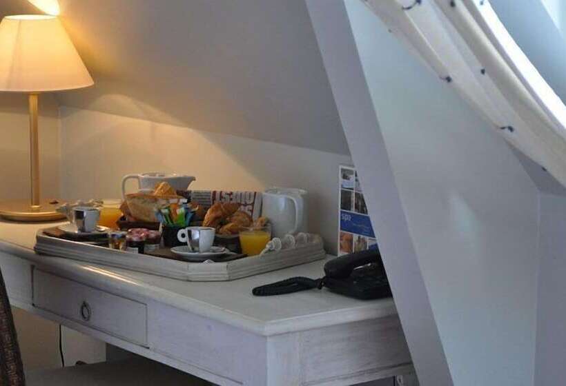 בית מלון כפרי The Originals City, Hôtel la Reine Jeanne, Orthez