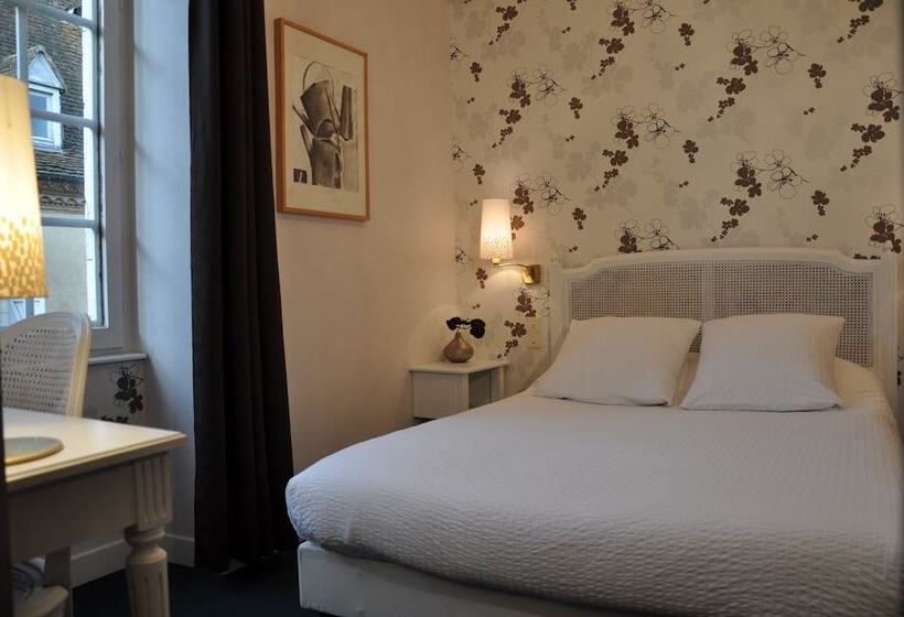 בית מלון כפרי The Originals City, Hôtel la Reine Jeanne, Orthez