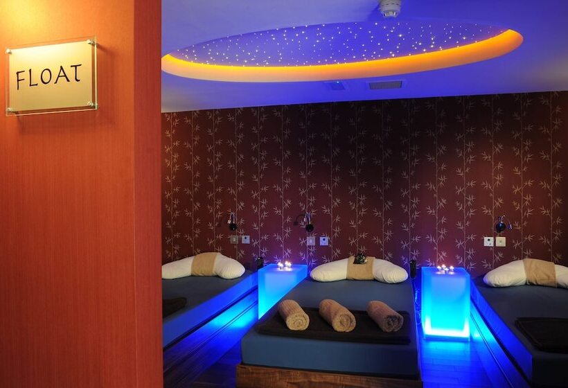 בית מלון כפרי Royal Marine