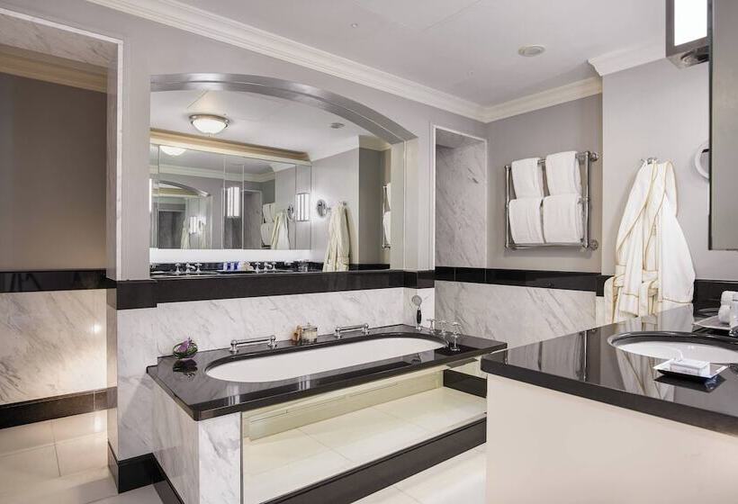 هتل The Shelbourne, Autograph Collection