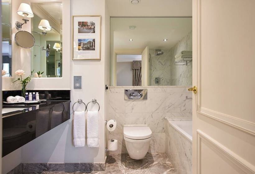 ホテル The Shelbourne, Autograph Collection