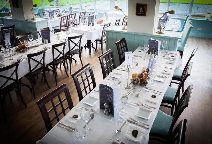 בית מלון כפרי The Smugglers Inn