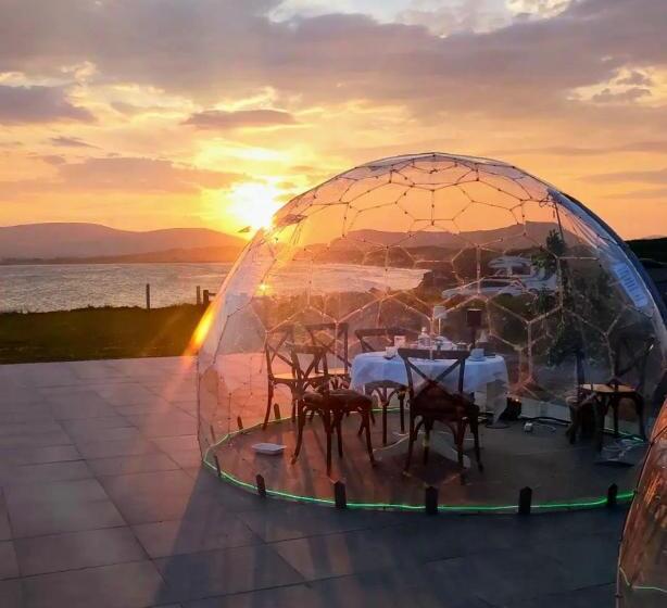 בית מלון כפרי The Smugglers Inn