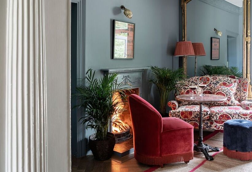 Отель Station House