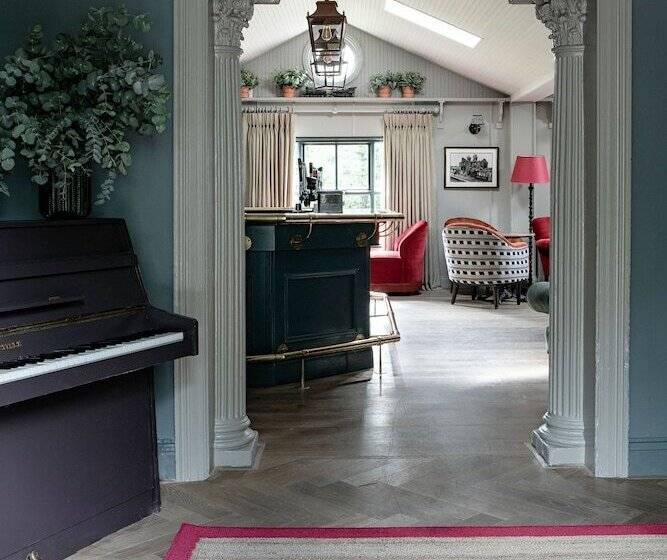 בית מלון כפרי Station House