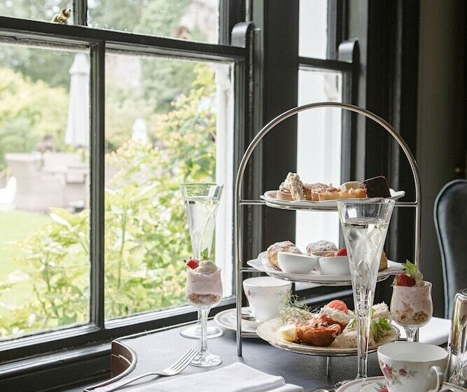 Отель Station House