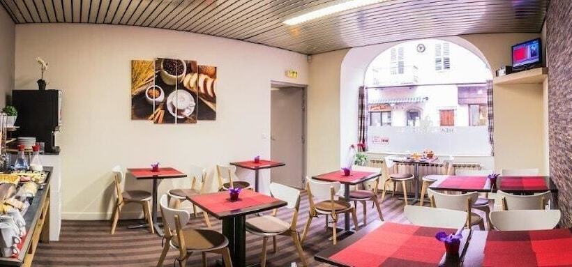 Отель Théâtre Hôtel Chambéry