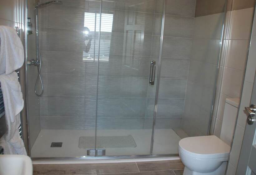 酒店 Tuskar House By The Sea