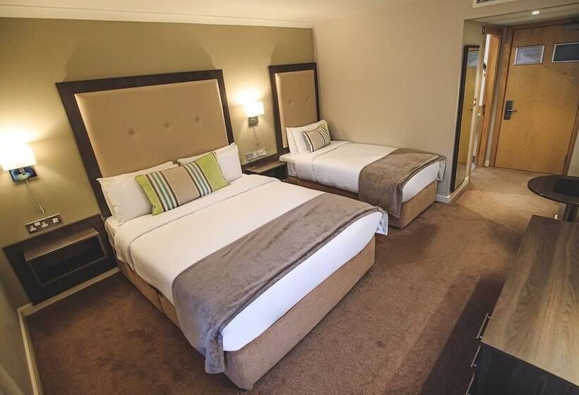 Westlodge Hotel & Leisure Centre