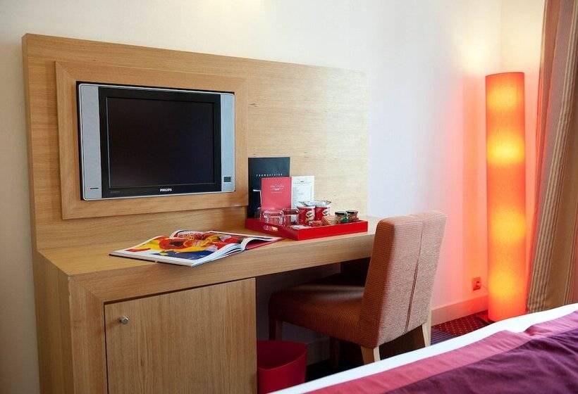 ホテル Westside Arc De Triomphe