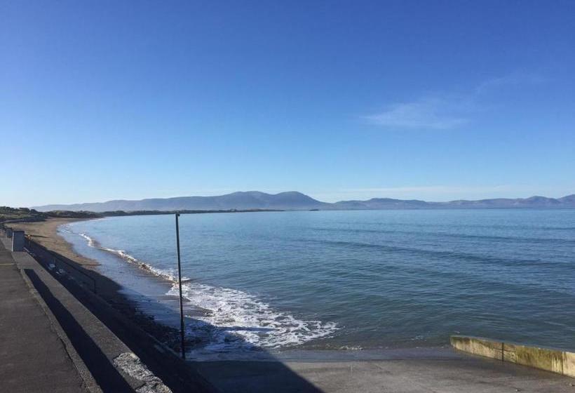 בית מלון כפרי White Sands