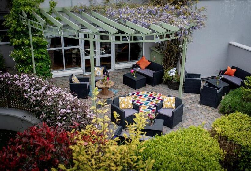 Отель Whitford House