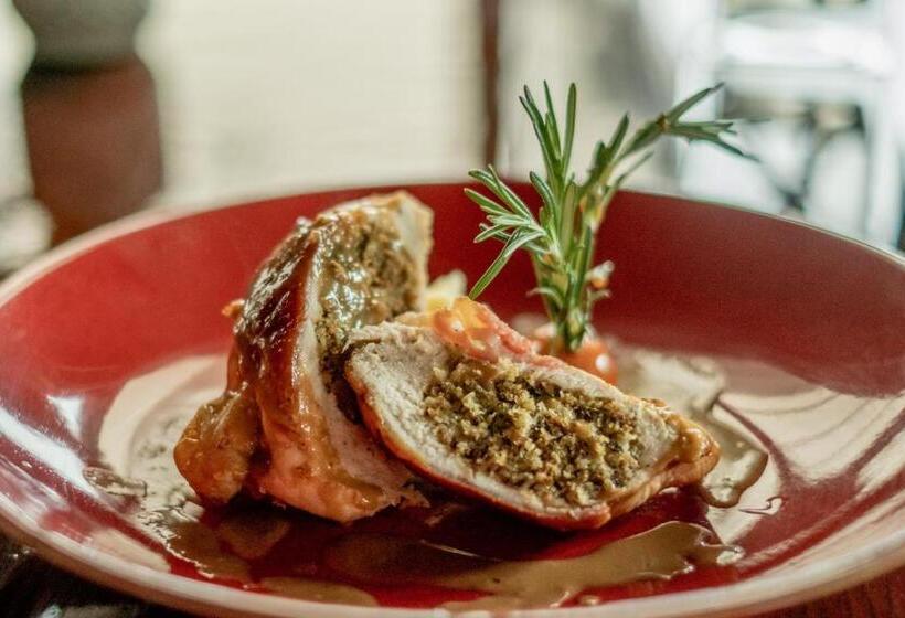 Отель Whitford House