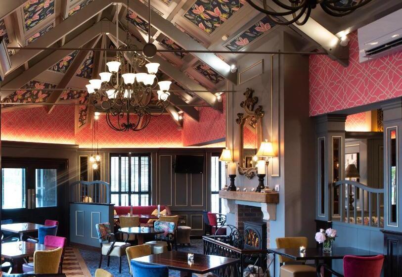 Отель Whitford House