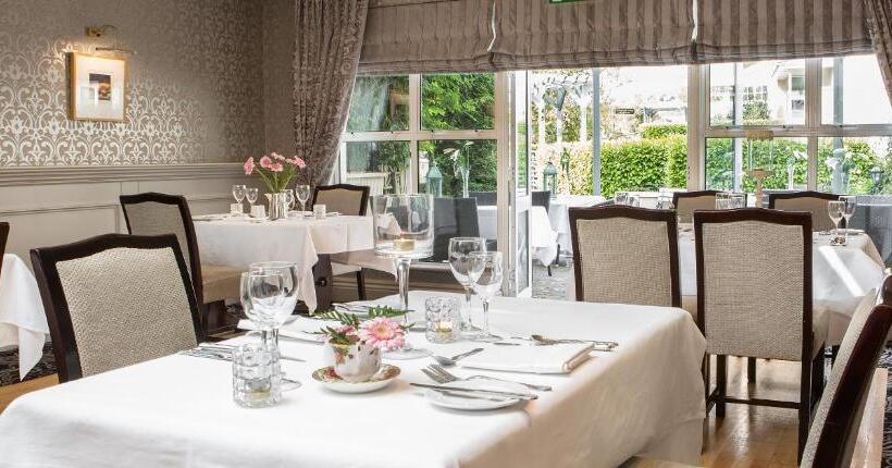 Отель Whitford House