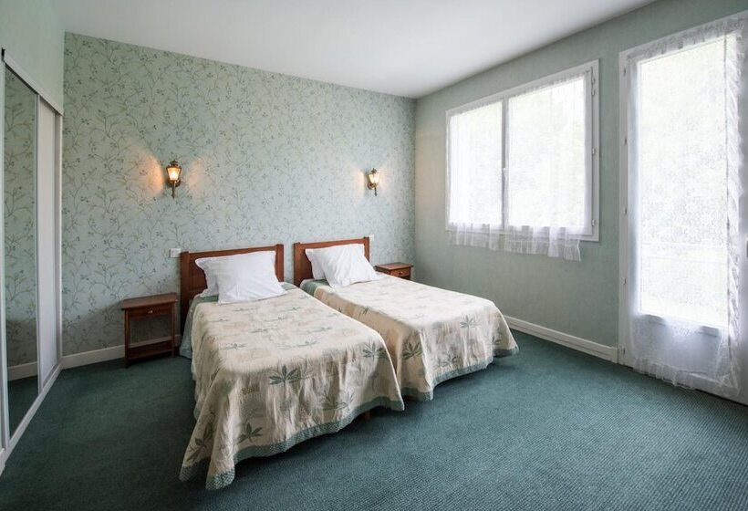 Les Ambassadeurs Logis Hotels Et Restaurant