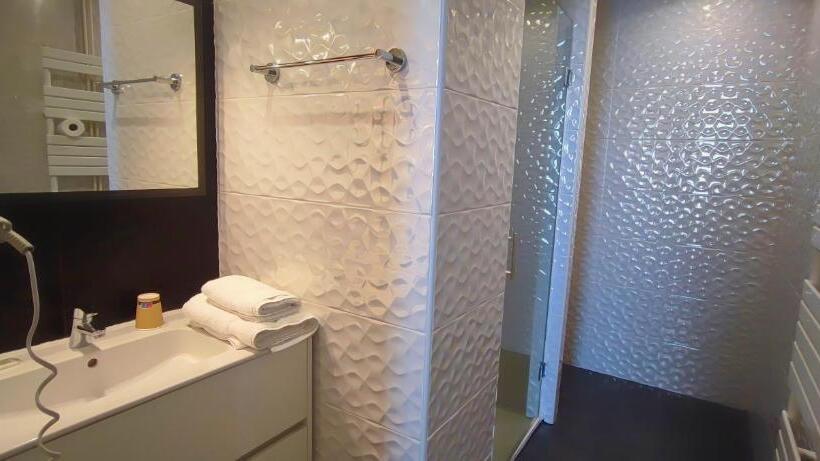 Logis Grand Hotel Pelisson