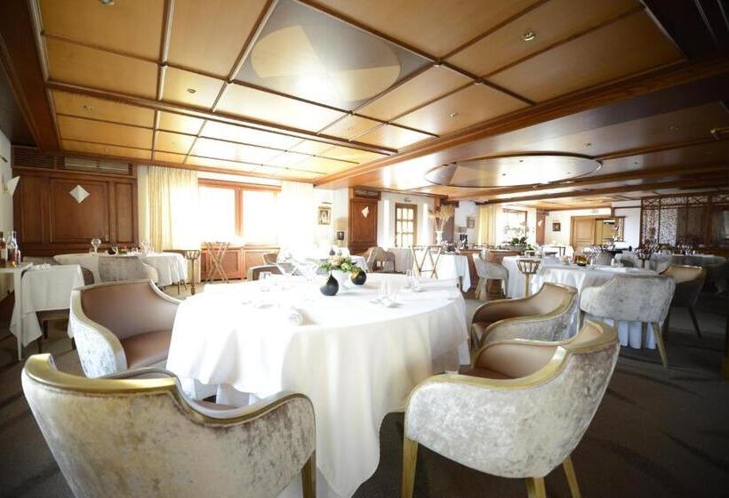 Logis Hotel Restaurant Au Boeuf Rouge