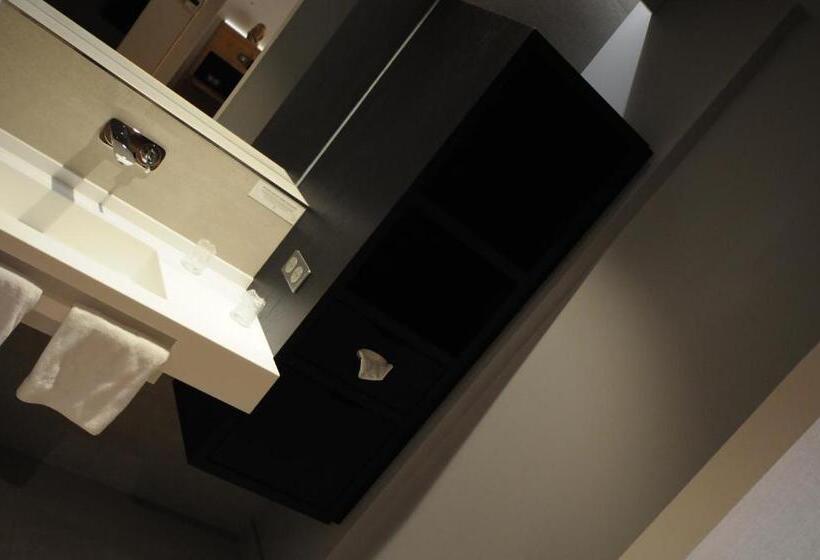 Logis Hotel Restaurant Au Boeuf Rouge