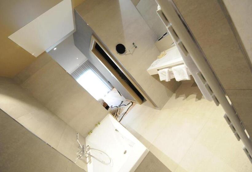 Logis Hotel Restaurant Au Boeuf Rouge