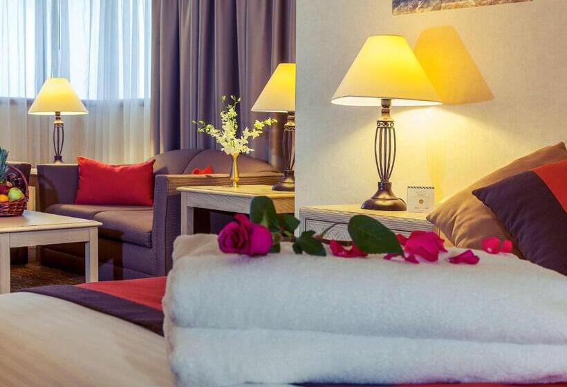 Novel Hotel City Center