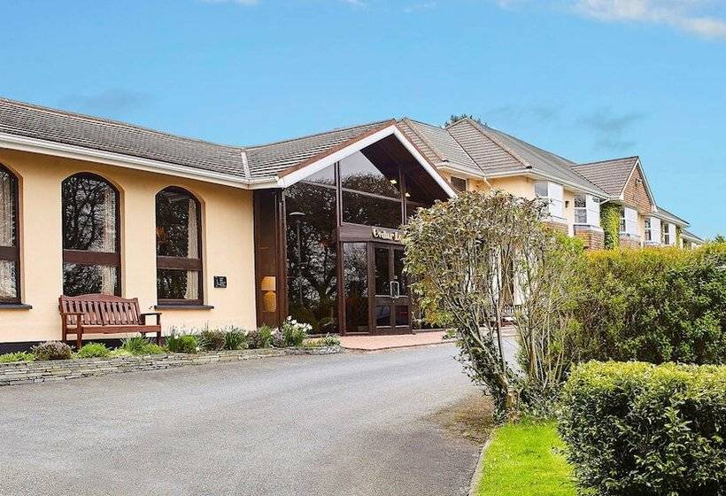 The Cedar Lodge Hotel And Restaurant