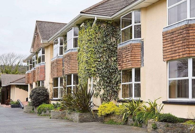 The Cedar Lodge Hotel And Restaurant