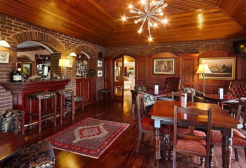 The Cedar Lodge Hotel And Restaurant