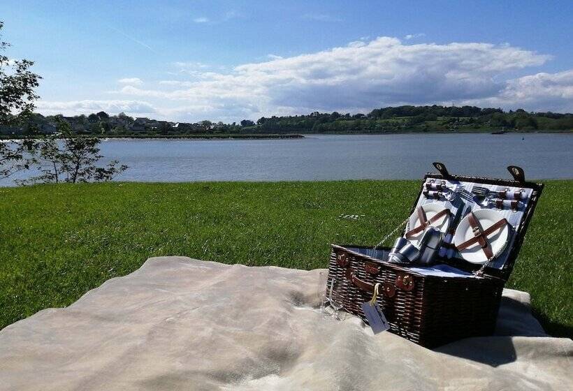 Waterford Castle Hotel & Golf Resort