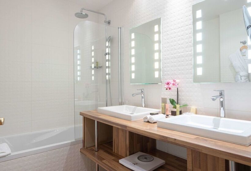 Bradford Elysees  Astotel