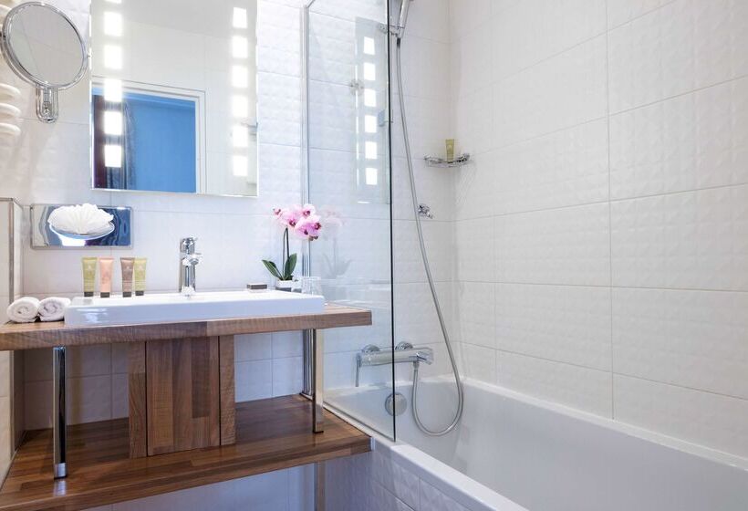 Bradford Elysees  Astotel