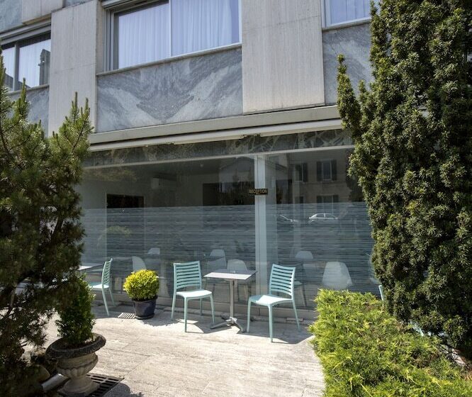 Bristol Logis Cit Hotel Périgueux Centre