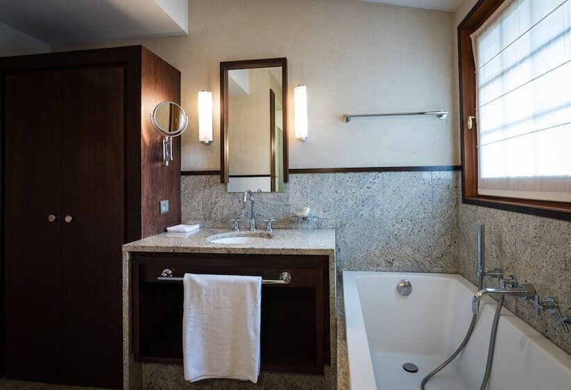 Отель Auberge Du Bois Prin