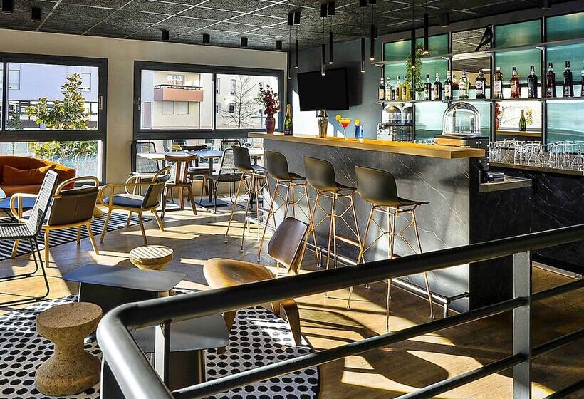 酒店 Ibis Annecy   Cran Gevrier