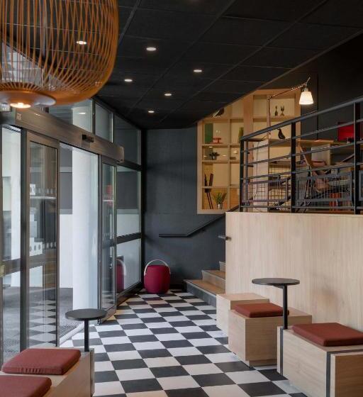 酒店 Ibis Annecy   Cran Gevrier