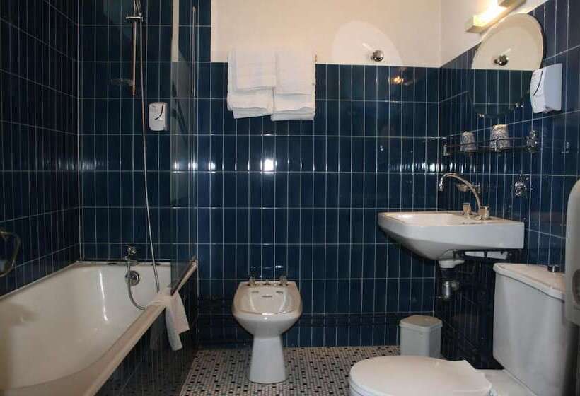 فندق Balzac Hôtel