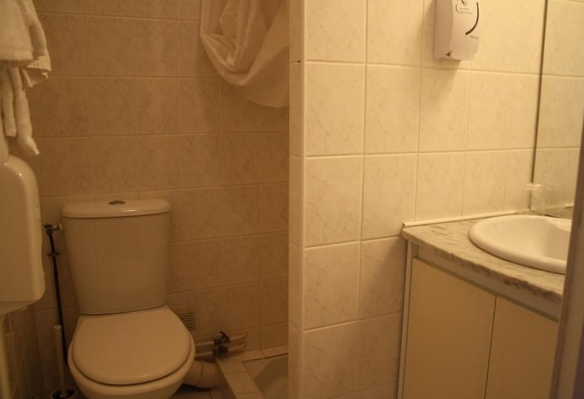 فندق Balzac Hôtel