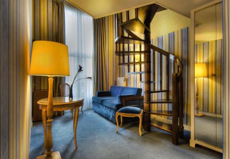 ホテル Baudelaire Opera