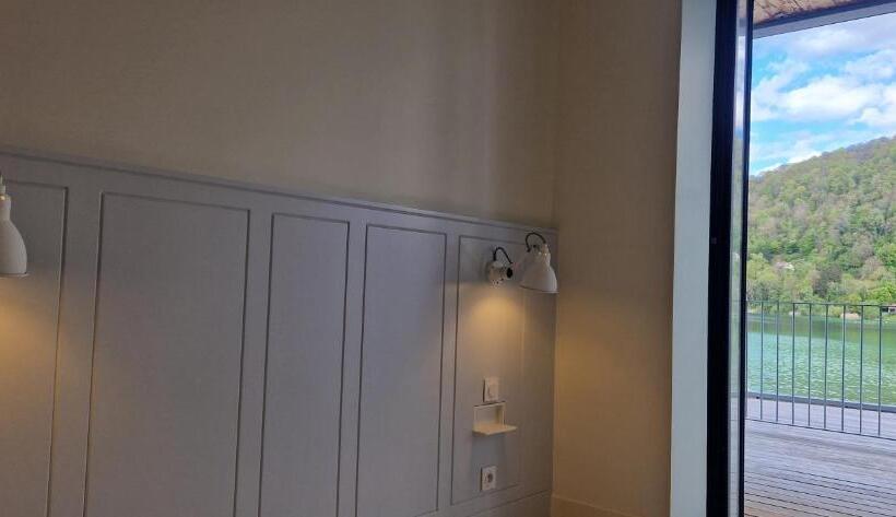 בית מלון כפרי Beau Rivage