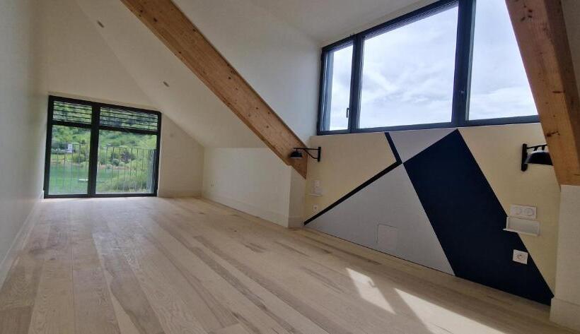 בית מלון כפרי Beau Rivage