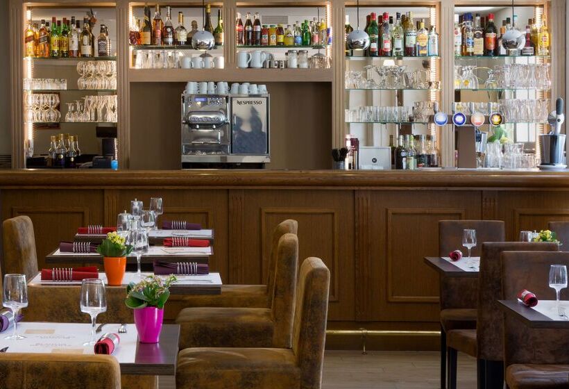 فندق Best Western Blanche De Castille Dourdan