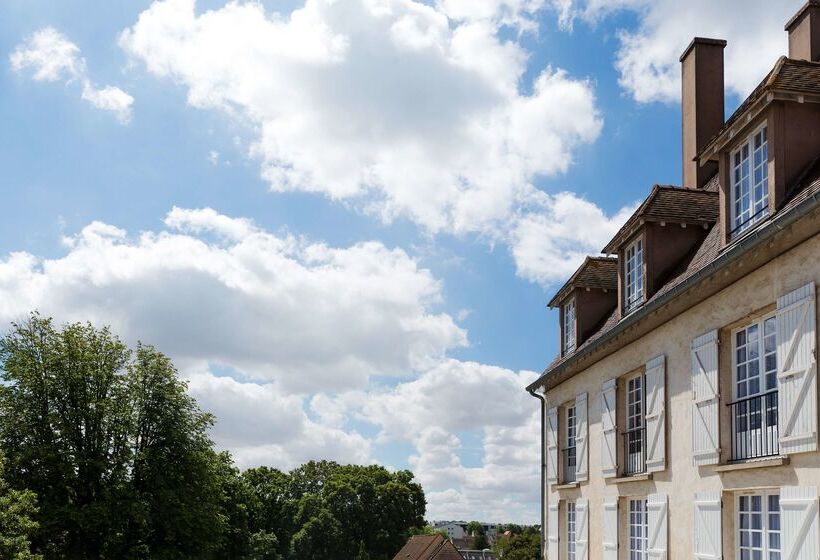 فندق Best Western Blanche De Castille Dourdan