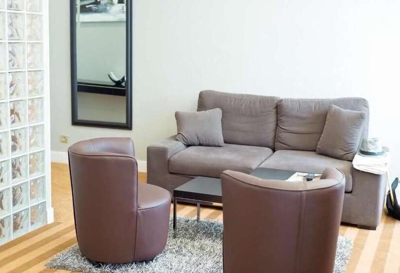 בית מלון כפרי Hôtel Continental Pau Centre