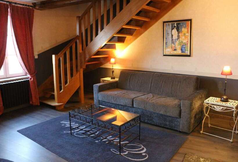 هتل Best Western Le Cheval Blanc  Vue Sur Le Port Plein Centre Ville